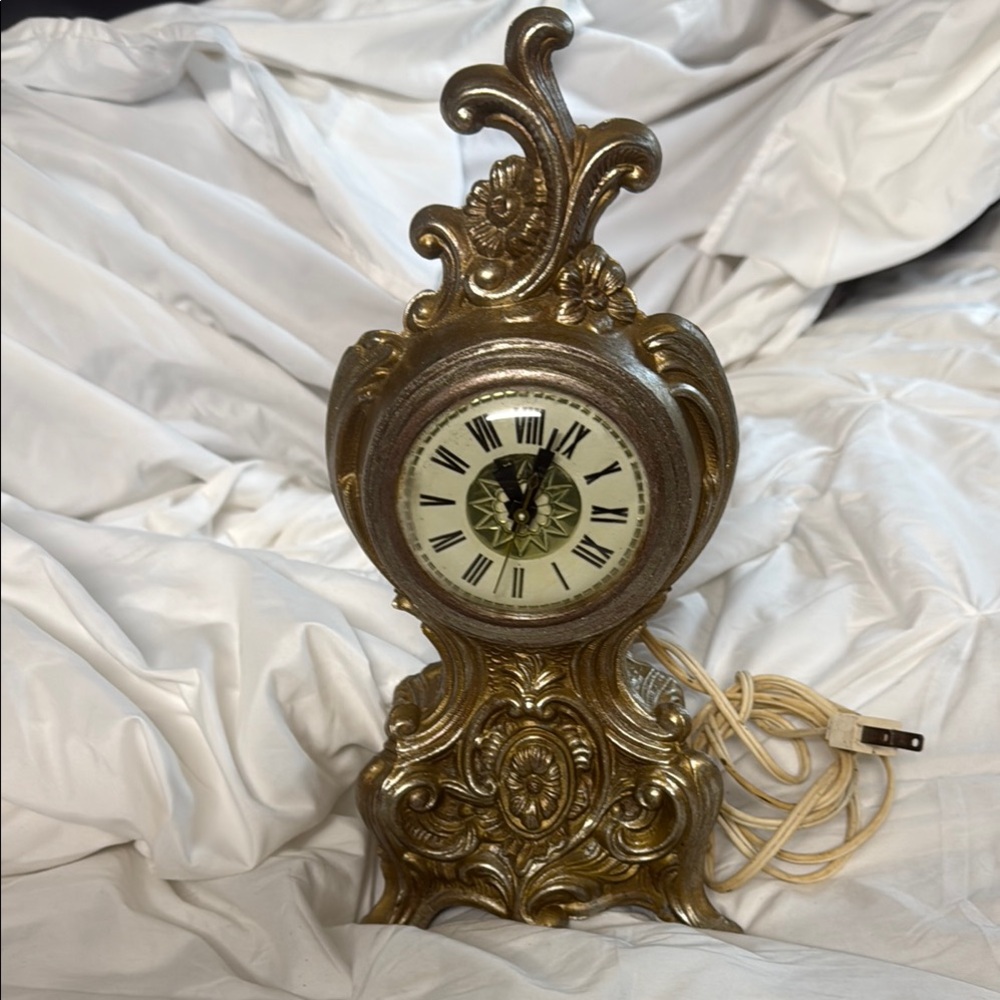 Vintage Gold Ornate Wall Clock